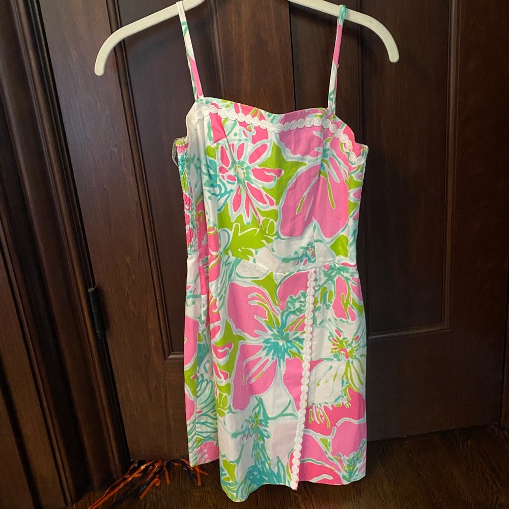 Selling a lily Pulitzer dress!